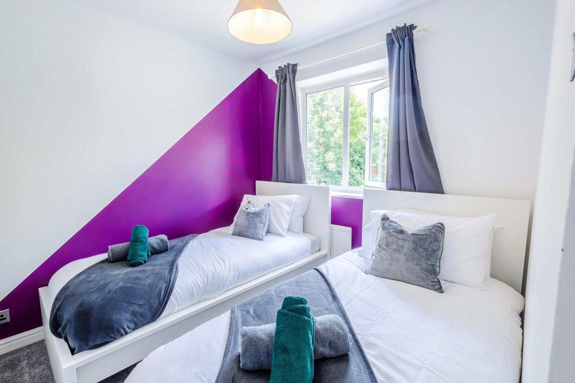 Stylish 3br House - Free Parking - Fast Wi-fi - Long