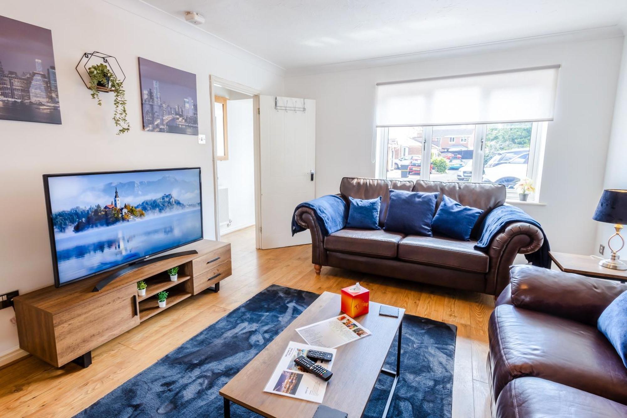 Hébergement de vacances Stylish 3br House - Free Parking - Fast Wi-fi - Long *